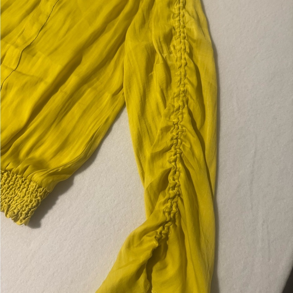 Philosophy Yellow Ruched Blouse - Picture 2 of 7